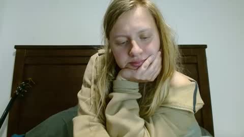 ScarTit Bernhard online show from March 2025 04:10:01 AM