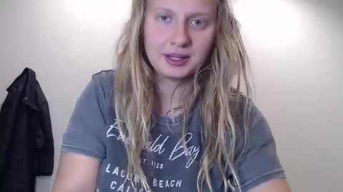 ScarTit Bernhard online show from April 2026 02:15:02 AM