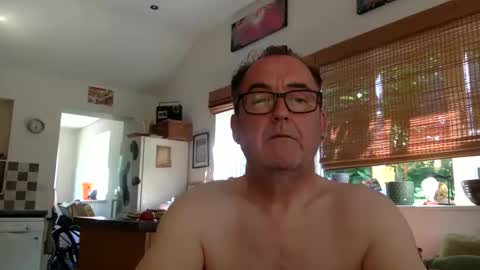 Snapshot of scbiggersballs chatting on May 2026 09:28:01 AM scbiggersballs online show from May 2026 09:28:01 AM