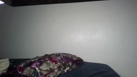 scentedfriction online show from November 2025 12:35:01 AM