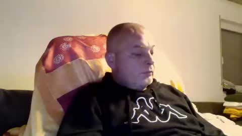 schnibschnab online show from October 2025 01:13:01 AM