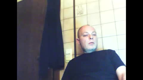 schnibschnab online show from November 2025 02:02:01 AM