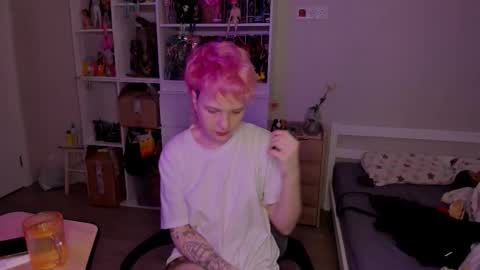 Snapshot of school_love chatting on December 2025 07:12:01 AM Rina online show from December 2025 07:12:01 AM