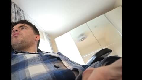 schosch01 online show from February 2025 01:53:02 PM