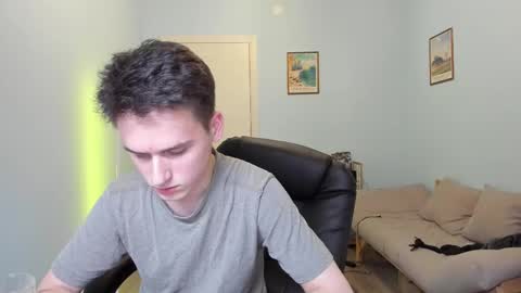 Snapshot of scooby_r chatting on March 2025 04:46:01 PM Thomas brunette and Alex blond online show from March 2025 04:46:01 PM