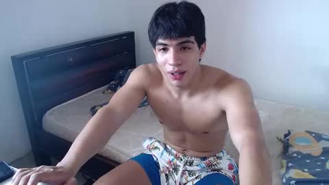 Snapshot of scoot2115 chatting on October 2025 05:52:01 PM scoot2115 online show from October 2025 05:52:01 PM