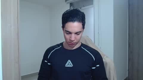 Snapshot of scott_brasher1 chatting on January 2025 09:20:01 PM Twitter Scott brasher1 Instagram Camiloestuardo2 online show from January 2025 09:20:01 PM