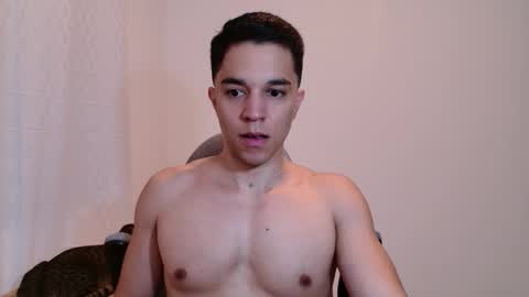 Snapshot of scott_brasher1 chatting on March 2025 02:27:02 AM Twitter Scott brasher1 Instagram Camiloestuardo2 online show from March 2025 02:27:02 AM