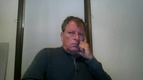 Snapshot of scottpbi52 chatting on June 2026 03:42:02 PM scottpbi52 online show from June 2026 03:42:02 PM