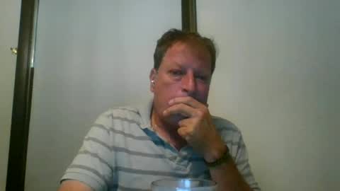 Snapshot of scottpbi52 chatting on June 2026 11:21:02 PM scottpbi52 online show from June 2026 11:21:02 PM