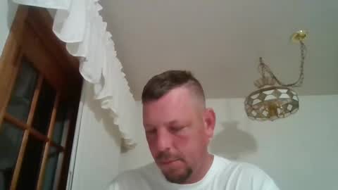 scottydoesntknow0 online show from September 2025 10:39:02 AM