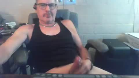 eating pussy  sucking dick online show from May 2026 02:01:01 PM