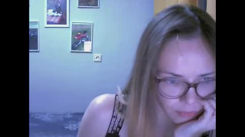 Snapshot of sea_dream chatting on October 2025 02:59:02 AM SEA Dream online show from October 2025 02:59:02 AM