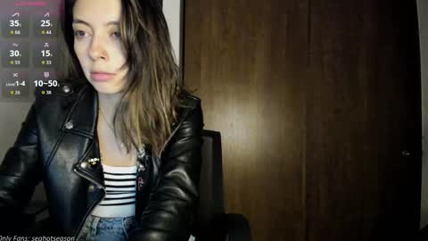 Snapshot of seahotseason chatting on September 2025 11:26:01 PM Aria Independent model online show from September 2025 11:26:01 PM