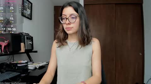 Snapshot of seahotseason chatting on October 2025 01:20:01 PM Aria Independent model online show from October 2025 01:20:01 PM