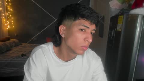 Sean Scoth online show from December 2024 01:27:01 AM