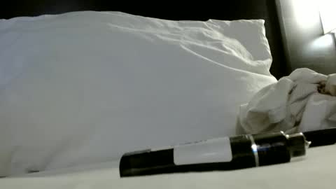 Snapshot of seanjohnsen chatting on January 2025 04:10:02 AM seanjohnsen online show from January 2025 04:10:02 AM