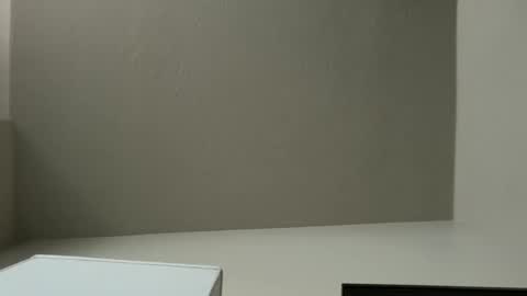 Snapshot of seanjohnsen chatting on February 2025 02:32:02 PM seanjohnsen online show from February 2025 02:32:02 PM