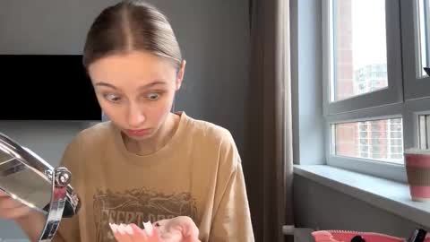 Kate online show from March 2026 12:11:01 PM