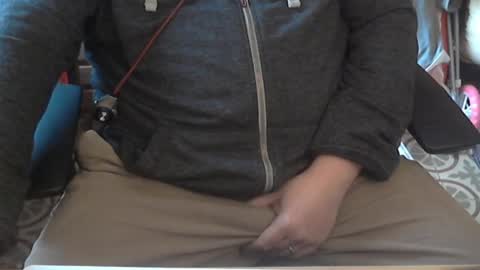 Falco J online show from December 2025 10:44:02 AM