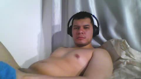 Snapshot of seb5759 chatting on June 2026 05:01:01 AM seb5759 online show from June 2026 05:01:01 AM
