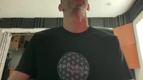 Sebastian online show from October 2025 05:26:02 PM