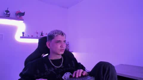 Sebastin online show from November 2025 03:38:02 AM