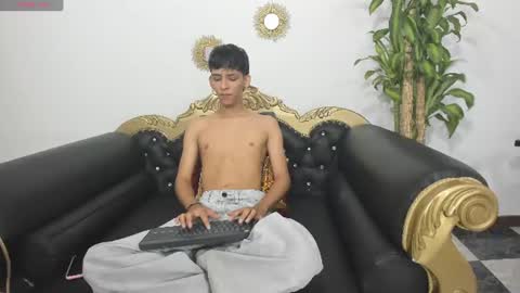 Snapshot of sebas_cat chatting on June 2026 07:27:02 PM Sebastian Alvarez online show from June 2026 07:27:02 PM