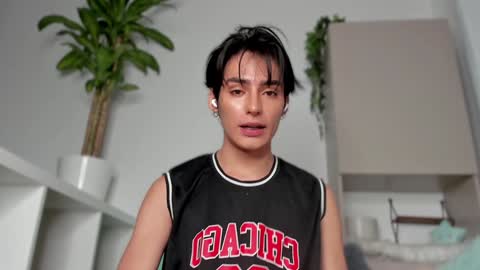 sebastian online show from January 2025 08:36:01 AM