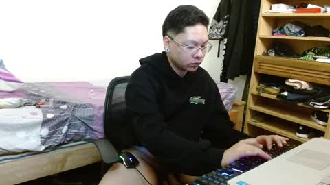 Snapshot of sebasslops chatting on January 2025 07:06:01 AM Sebas online show from January 2025 07:06:01 AM