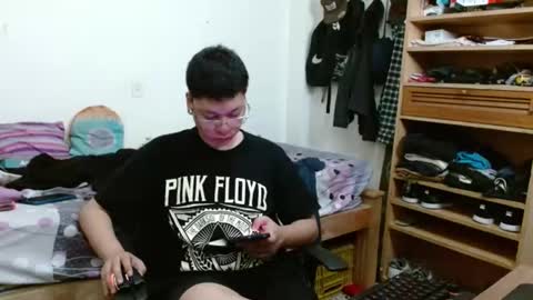 Snapshot of sebasslops chatting on February 2025 05:52:01 AM Sebas online show from February 2025 05:52:01 AM