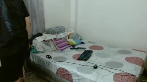 Snapshot of sebasslops chatting on February 2025 02:59:01 PM Sebas online show from February 2025 02:59:01 PM