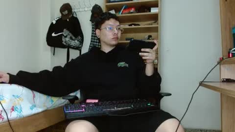 Snapshot of sebasslops chatting on February 2025 01:02:01 AM Sebas online show from February 2025 01:02:01 AM