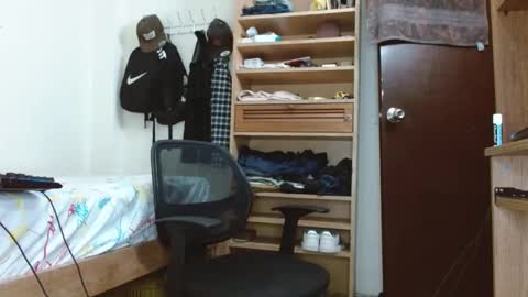 Snapshot of sebasslops chatting on February 2025 06:15:02 PM Sebas online show from February 2025 06:15:02 PM