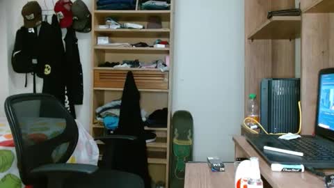 Snapshot of sebasslops chatting on February 2025 02:04:01 AM Sebas online show from February 2025 02:04:01 AM