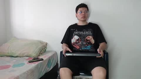 Snapshot of sebasslops chatting on March 2025 06:55:01 PM Sebas online show from March 2025 06:55:01 PM