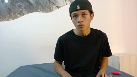 Snapshot of sebastian42_ chatting on May 2026 08:26:01 PM sebastian42_ online show from May 2026 08:26:01 PM