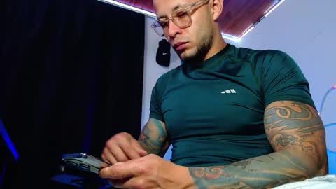 Sebastian online show from November 2025 08:33:02 AM