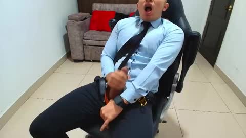 juan  sebastian online show from February 2025 01:37:02 PM