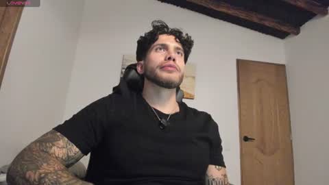Snapshot of sebastianortizm chatting on June 2026 01:08:01 AM Lucian Sinclair online show from June 2026 01:08:01 AM