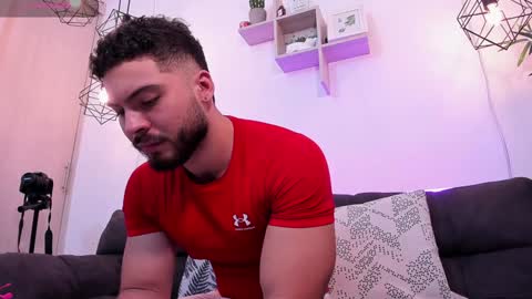 Instagram jeanpaulfit  online show from December 2024 08:01:02 PM