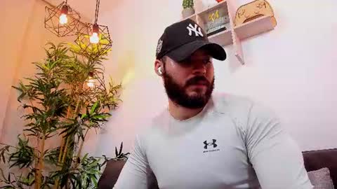 Instagram jeanpaulfit  online show from July 2026 10:01:02 PM