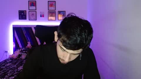 Sebas online show from October 2025 01:47:01 AM