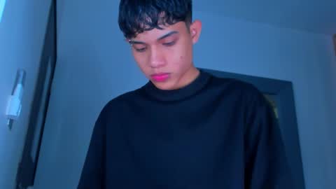 Sebastian online show from November 2025 09:05:02 PM