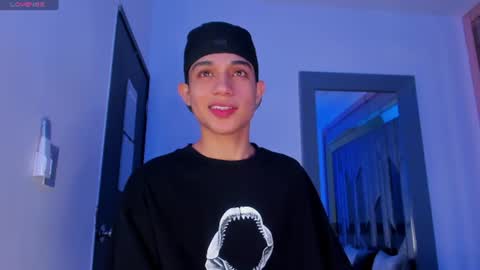 Snapshot of sebax_00 chatting on July 2026 07:49:02 PM Sebastian online show from July 2026 07:49:02 PM