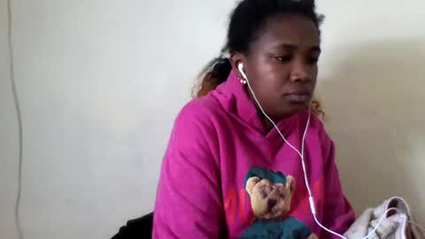 Snapshot of secil3274 chatting on July 2026 08:35:01 PM secil3274 online show from July 2026 08:35:01 PM