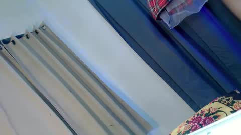 kwen online show from October 2025 01:39:01 PM