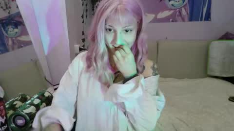 secret_bloom online show from November 2025 10:31:01 AM