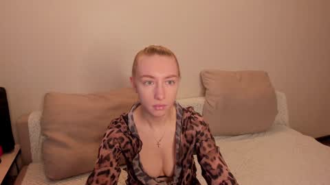 Amanda and  pair in a real life we love each other but can play with you online show from January 2025 08:33:01 AM