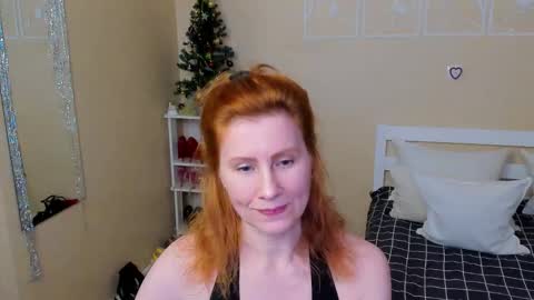 seductive_foxy_ online show from December 2025 01:37:02 PM